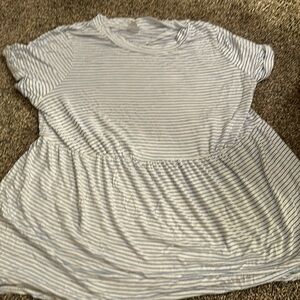 Maternity Time and Tru shirt size small (4-6)